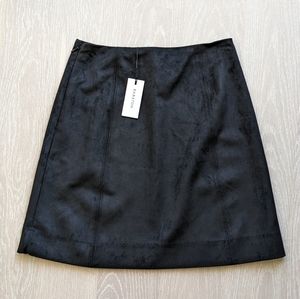 NWT Aritiza Babaton vegan suede mini skirt